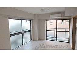 JR山陰本線 円町駅 徒歩10分の賃貸マンション 2階1LDKのリビング/ダイニング