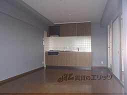 メゾン桂川 2階2LDKのリビング/ダイニング