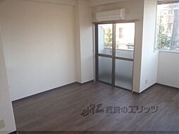 グランドールトキ 3階1Kのリビング/ダイニング