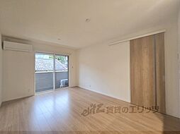 シルクメゾン岡崎 2階2LDKのリビング/ダイニング