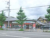 ファミリーマート　北白川店まで630メートル