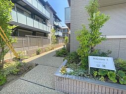 9 / 12