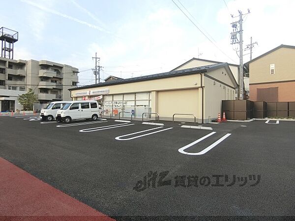 画像21:セブンイレブン　京都山科小山店まで650メートル