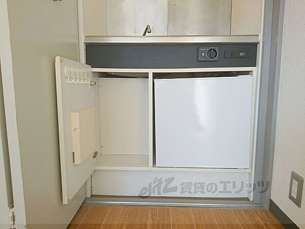 画像28:兼冷蔵庫置き場