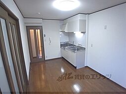 京阪本線 龍谷大前深草駅 徒歩4分の賃貸アパート 1階2LDKのリビング/ダイニング