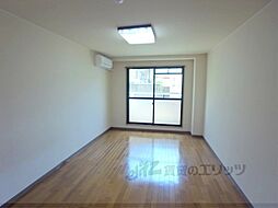 JR東海道・山陽本線 山科駅 徒歩5分の賃貸マンション 1階1Kのリビング/ダイニング