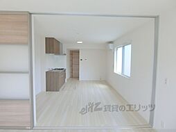 京都地下鉄東西線 東野駅 徒歩21分の賃貸アパート 1階1LDKのリビング/ダイニング