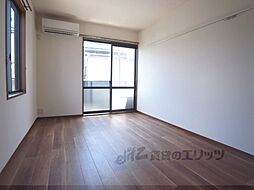 近鉄京都線 近鉄丹波橋駅 徒歩10分の賃貸アパート 2階1Kのリビング/ダイニング