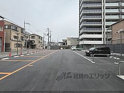 28 / 38
