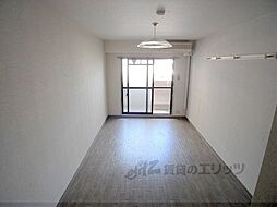 JR山陰本線 二条駅 徒歩6分の賃貸マンション 4階1Kのリビング/ダイニング