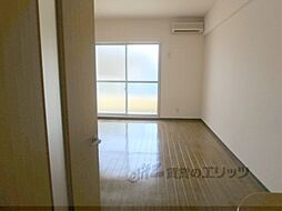 JR山陰本線 二条駅 徒歩10分の賃貸マンション 1階1Kのリビング/ダイニング