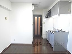 阪急京都本線 西京極駅 徒歩8分の賃貸マンション 4階1DKのリビング/ダイニング