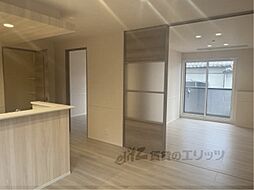 阪急京都本線 西院駅 徒歩12分の賃貸アパート 3階3LDKのリビング/ダイニング