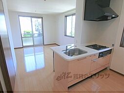 京福電気鉄道北野線 等持院・立命館大学衣笠キャンパス前駅 徒歩1分の賃貸アパート 2階2LDKのリビング/ダイニング