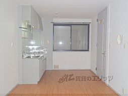 阪急嵐山線 上桂駅 徒歩9分の賃貸アパート 2階2DKのリビング/ダイニング