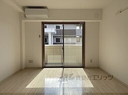 阪急嵐山線 上桂駅 徒歩12分の賃貸マンション 2階1Kのリビング/ダイニング