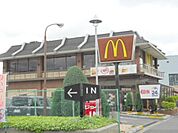 マクドナルド　金閣寺店まで1000メートル