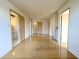 シャーメゾン久遠 201 2階3LDKのリビング/ダイニング