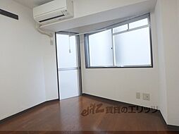 京都市営烏丸線 くいな橋駅 徒歩11分の賃貸マンション 3階1Kのリビング/ダイニング