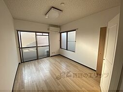 近鉄京都線 向島駅 徒歩13分の賃貸マンション 2階ワンルームのリビング/ダイニング