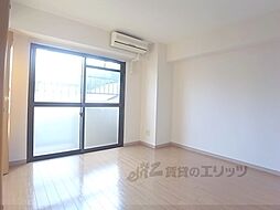 カンタル中書島 2階1Kのリビング/ダイニング