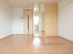 京阪宇治線 六地蔵駅 徒歩6分の賃貸マンション 1階1Kのリビング/ダイニング