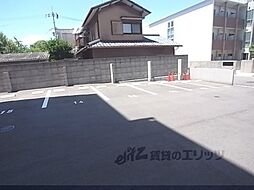 24 / 29