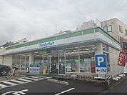 ファミリーマート　かどの七条店まで50メートル