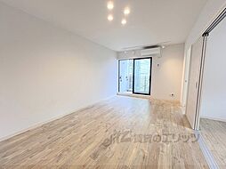 京福電気鉄道北野線 北野白梅町駅 徒歩15分の賃貸マンション 4階2LDKのリビング/ダイニング