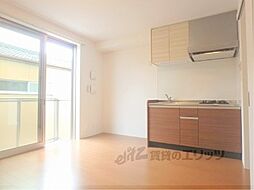 JR山陰本線 花園駅 徒歩4分の賃貸アパート 2階1LDKのリビング/ダイニング