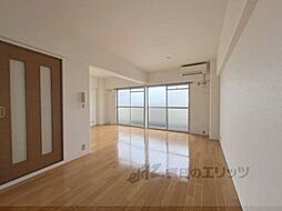 京都市営烏丸線 京都駅 徒歩17分の賃貸マンション 6階ワンルームのリビング/ダイニング