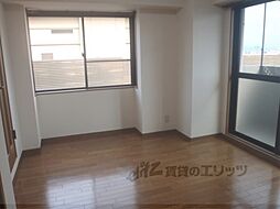 JR山陰本線 太秦駅 徒歩8分の賃貸マンション 4階1Kのリビング/ダイニング