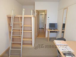 レオパレス西ノ京円町 402 4階1Kのリビング/ダイニング