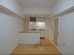 アーバンフラッツ四条西洞院 6階ワンルームのリビング/ダイニング