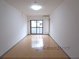 グレイス花園 203 2階1Kのリビング/ダイニング