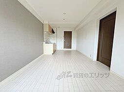 エリーフラッツ西洞院 605 6階1LDKのリビング/ダイニング