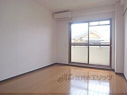 京都市営烏丸線 北大路駅 バス18分 衣笠総門町下車 徒歩1分の賃貸マンション 3階1Kのリビング/ダイニング