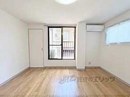 ヴィラ六基 2階1Kのリビング/ダイニング