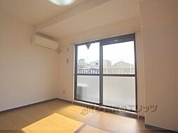 京都市営烏丸線 今出川駅 徒歩5分の賃貸マンション 3階ワンルームのリビング/ダイニング