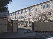 修学院中学校まで6500メートル
