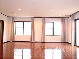 サンシティドムス鴨川 3階4LDKのリビング/ダイニング