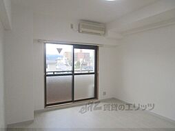 京都市営烏丸線 今出川駅 徒歩18分の賃貸マンション 5階1Kのリビング/ダイニング