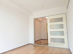 フラワー蘭 3階2Kのリビング/ダイニング