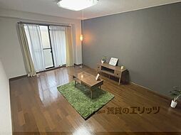 ジーアップ・レイ 105 1階1Kのリビング/ダイニング