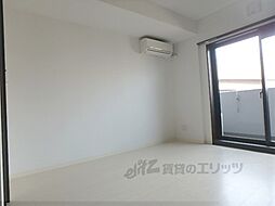 阪急京都本線 西院駅 徒歩7分の賃貸マンション 4階1Kのリビング/ダイニング