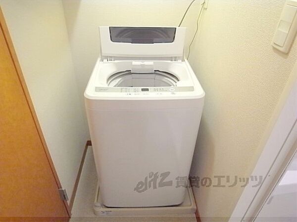 画像16:洗濯機も付いているので嬉しいですね。