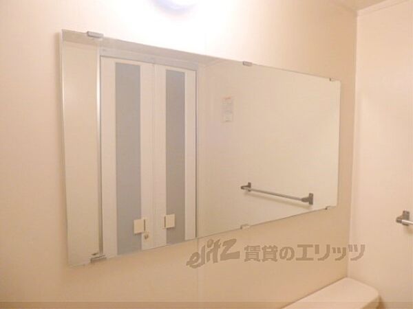 画像9:浴室鏡