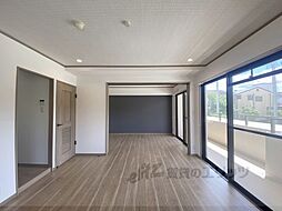 阪急京都本線 西院駅 徒歩7分の賃貸マンション 2階1LDKのリビング/ダイニング