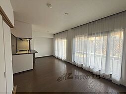 阪急京都本線 西院駅 徒歩10分の賃貸マンション 2階3LDKのリビング/ダイニング