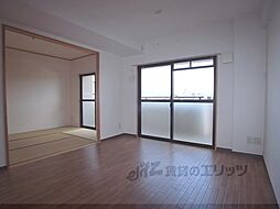 阪急京都本線 西院駅 徒歩11分の賃貸マンション 4階2LDKのリビング/ダイニング